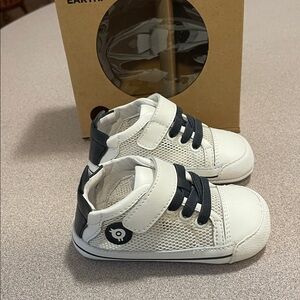 Old Soles Baby Mesh Casual Shoes New in Box Size 4 US Podiatrist Approved